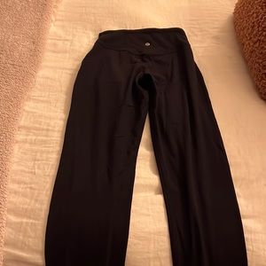 Lululemon Align black leggings with pocket